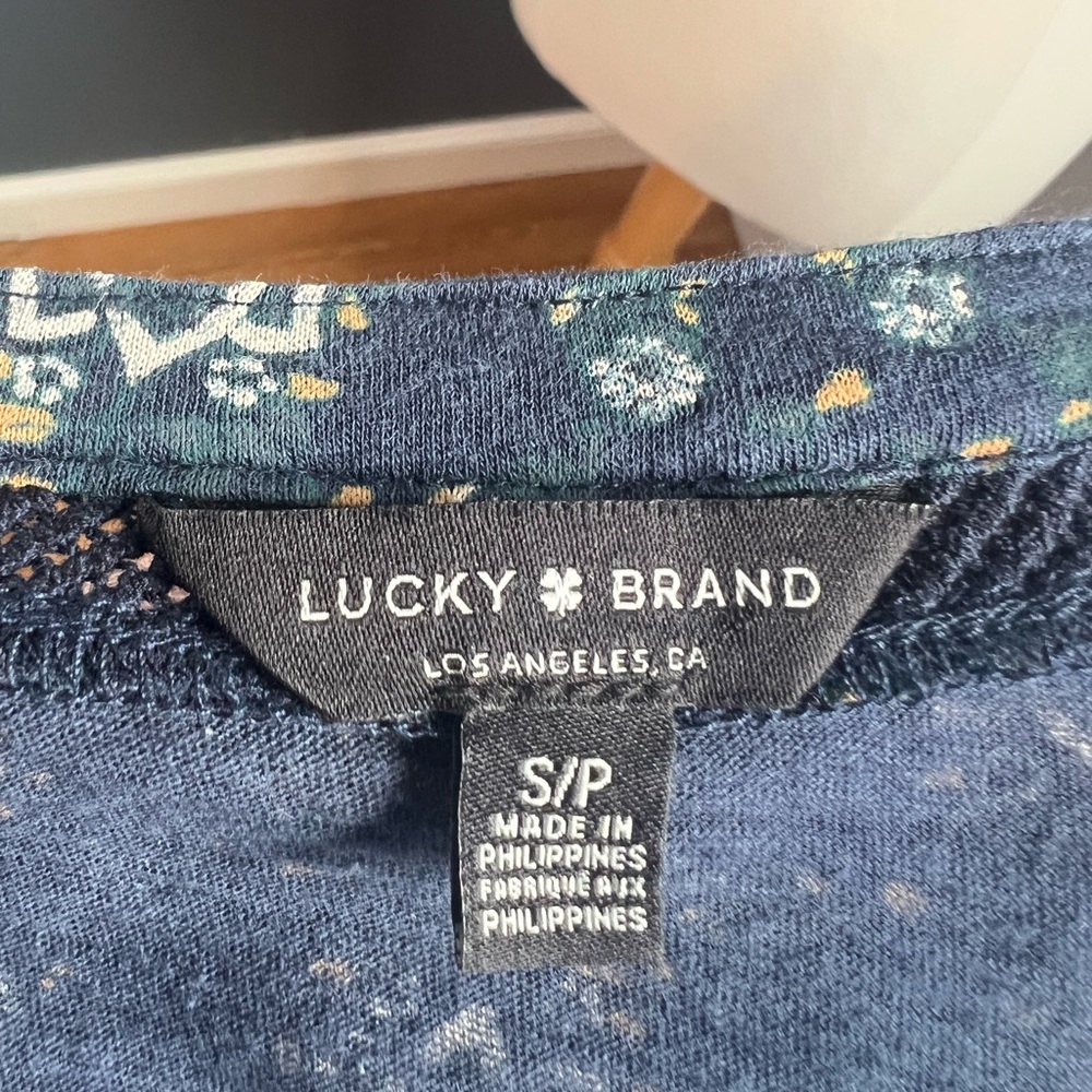 Lucky Brand Navy Blue Floral Boho Peasant Top 3/4 Sleeve Blouse - Picture 9 of 11